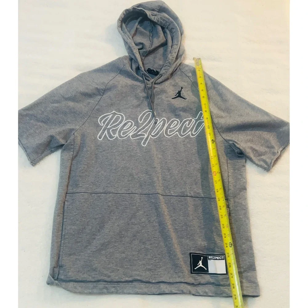 Jordan Mens Derek Jeter RE2PECT Short Sleeve Hoodie Grey Pullover L Large
